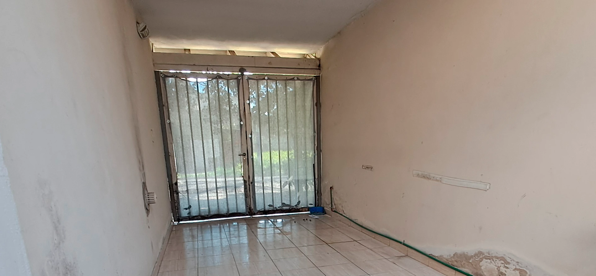 D&uacute;plex en venta en La Plata, 55m2, 2 habitaciones, 1 ba&ntilde;o, cochera cubierta