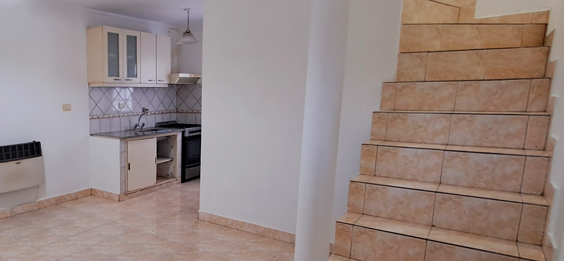 D&uacute;plex en venta en La Plata, 55m2, 2 habitaciones, 1 ba&ntilde;o, cochera cubierta