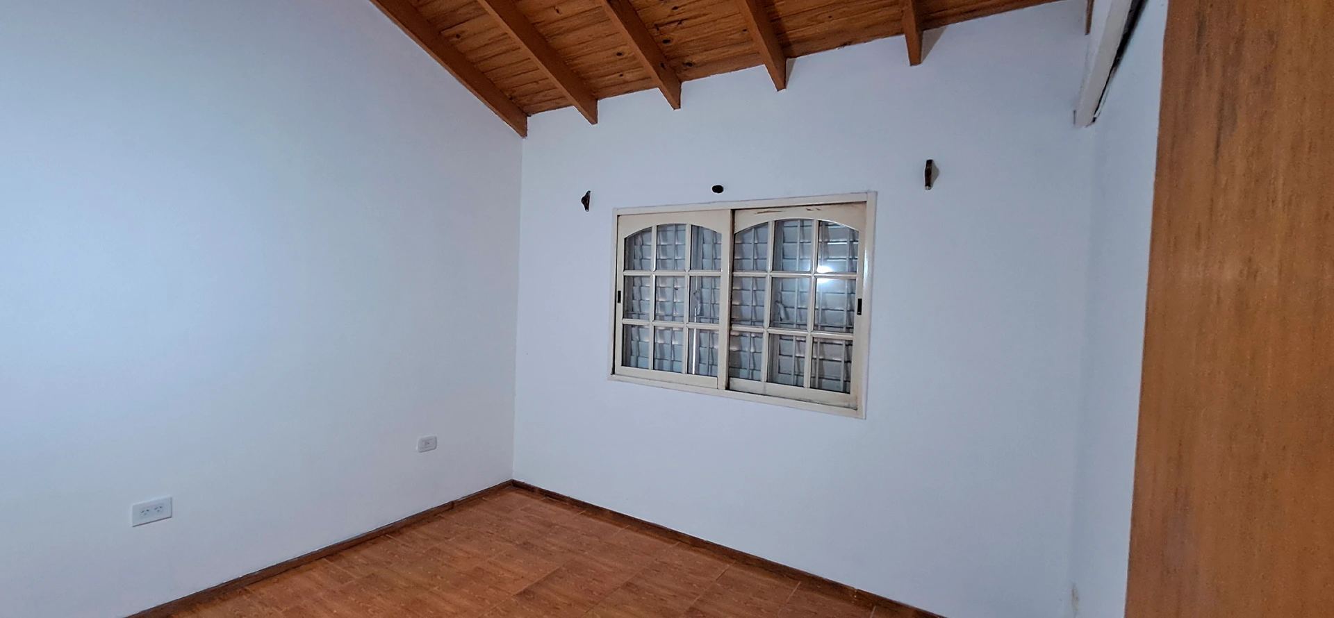 D&uacute;plex en venta en La Plata, 55m2, 2 habitaciones, 1 ba&ntilde;o, cochera cubierta