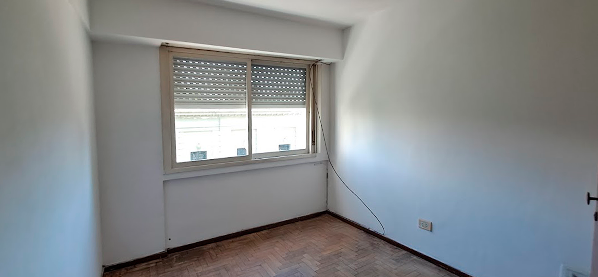 Departamento en venta en La Plata, 115m2, 3 habitaciones, 2 ba&ntilde;os con cochera