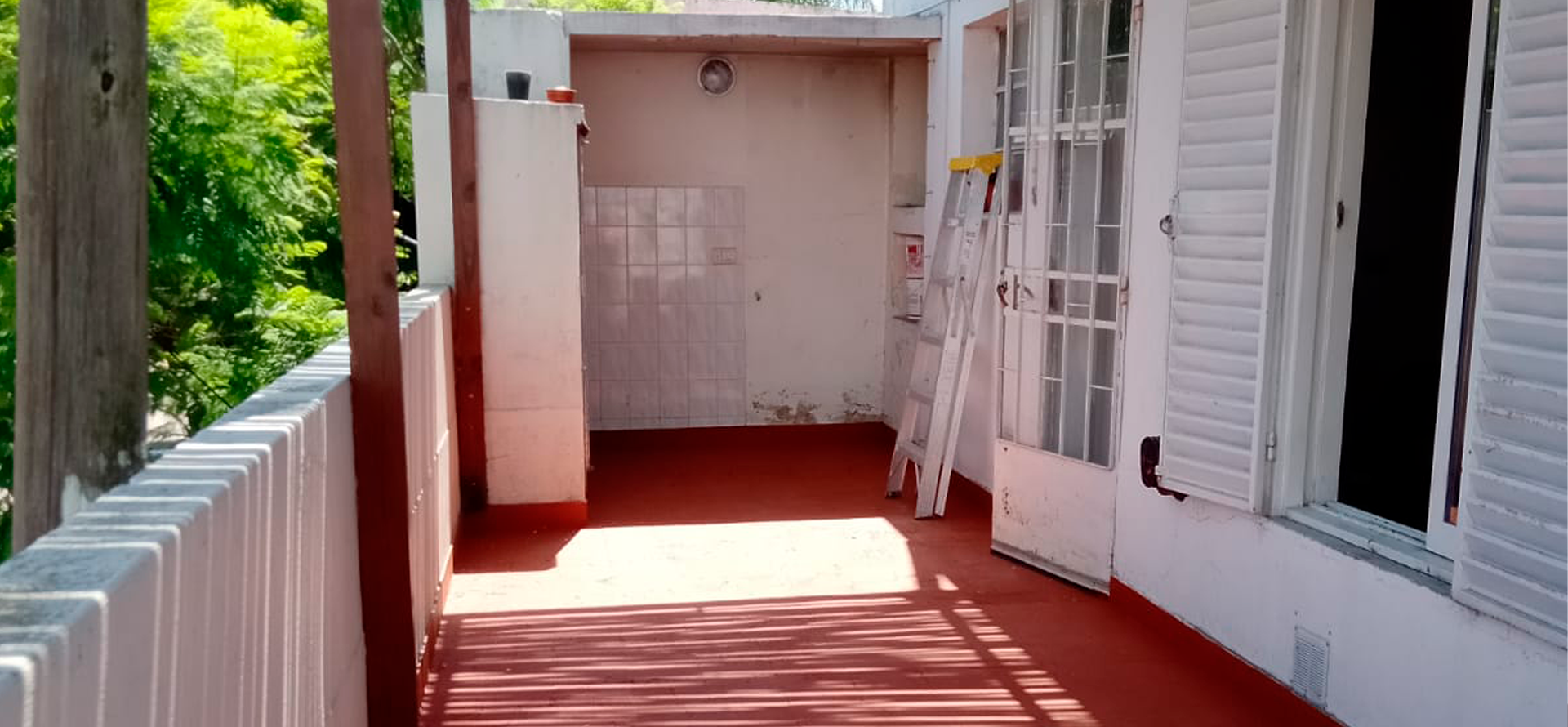Departamento con local en venta en La Plata, 3 habitaciones, 1 ba&ntilde;o con cochera