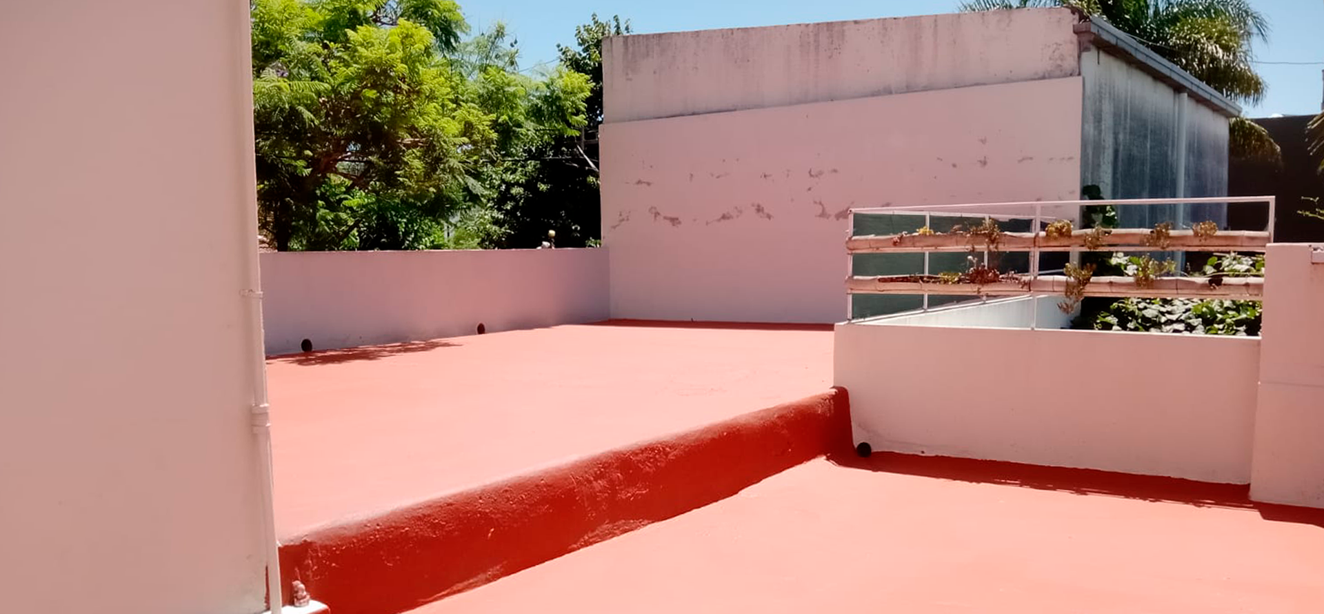 Departamento con local en venta en La Plata, 3 habitaciones, 1 ba&ntilde;o con cochera