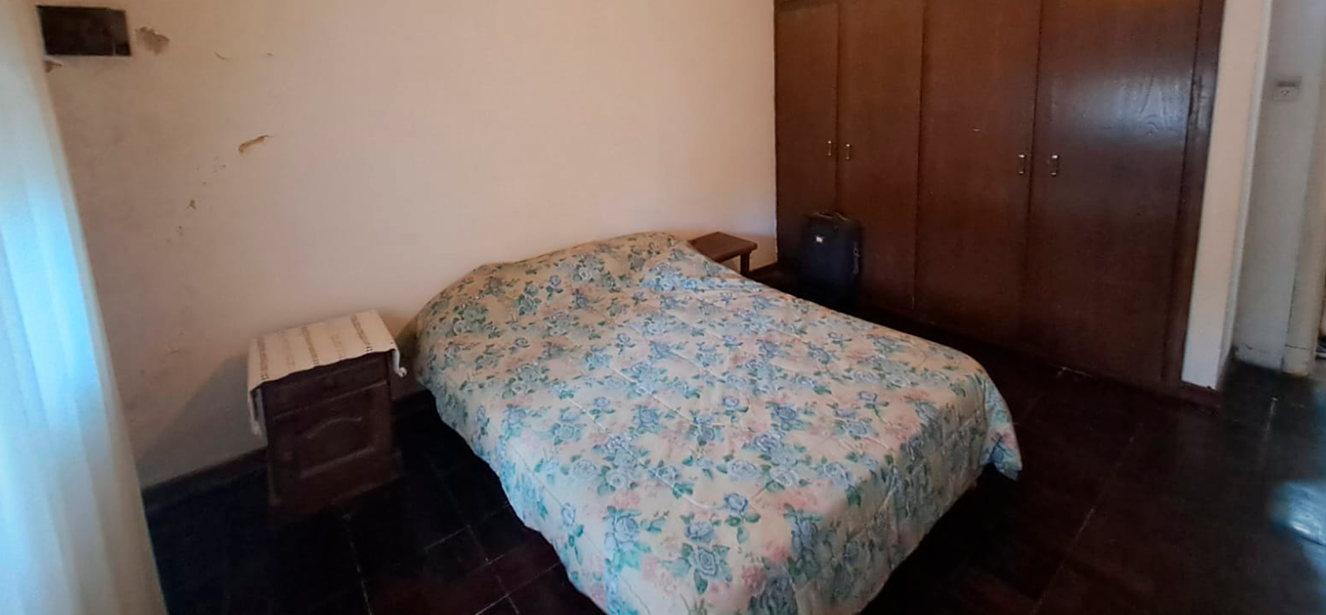 Casa en venta en Tolosa, 2 plantas, 4 habitaciones, 3 ba&ntilde;os, 3/4 cocheras